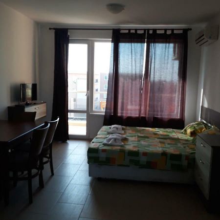 Anna Marina Apartments Sveti Vlas Exterior photo