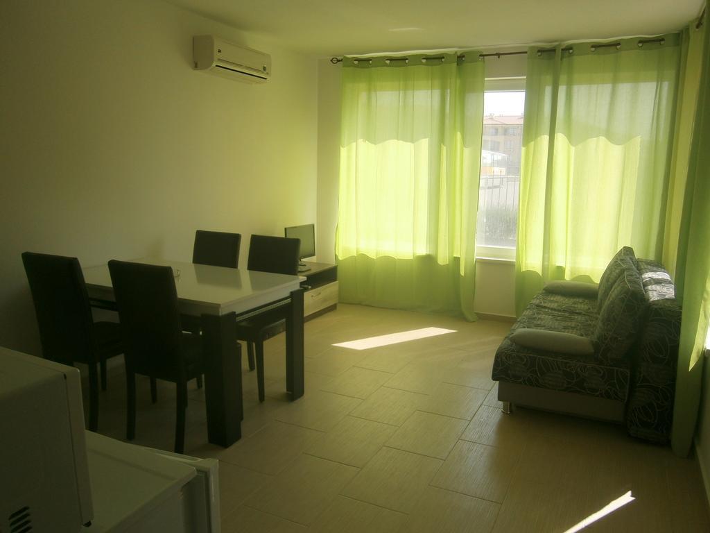 Anna Marina Apartments Sveti Vlas Room photo
