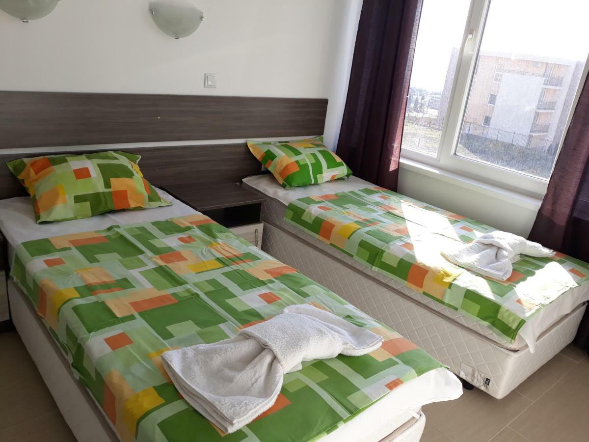 Anna Marina Apartments Sveti Vlas Exterior photo